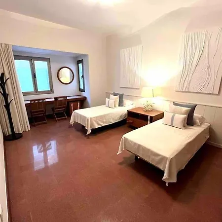 Luxury Beachfront Las Canteras